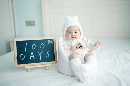 博兴七个月宝宝伸舌头